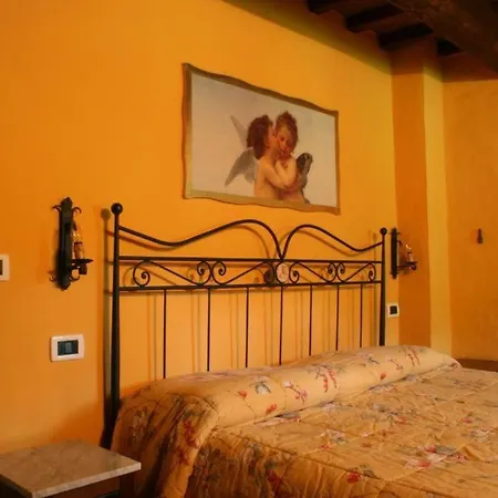Podere Pian De' Cortini Farm stay