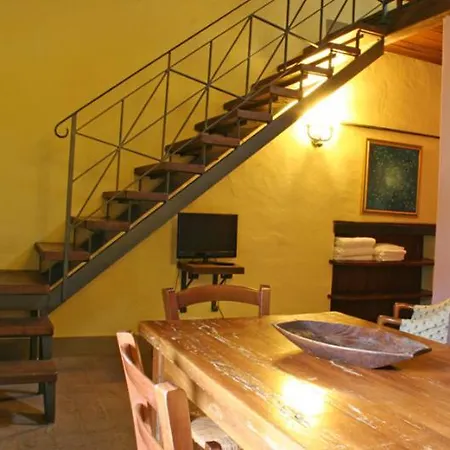 Farm stay Podere Pian De' Cortini *